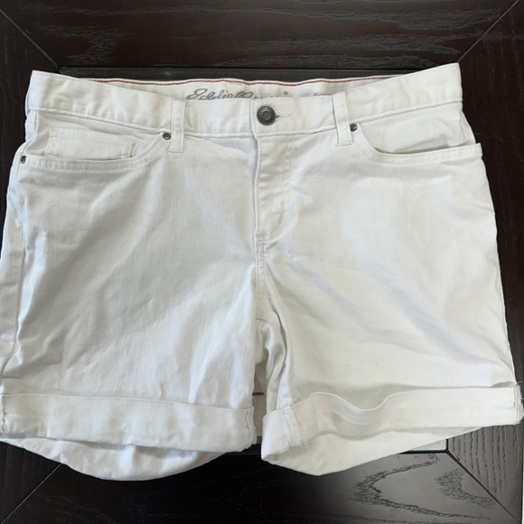 **EDDIE BAUER* White Boyfriend Shorts Size 10 - Picture 1 of 5